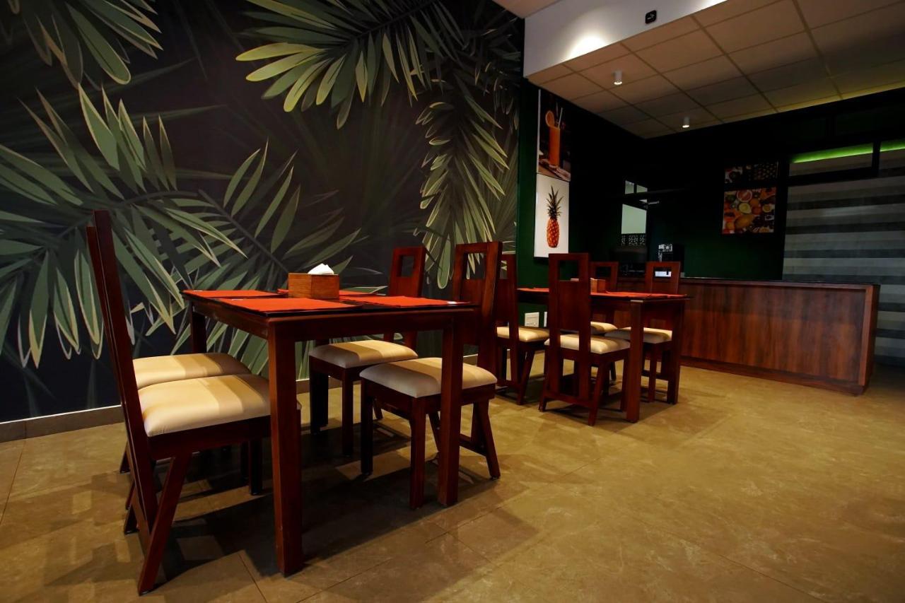 Bamboo Lagoon Backwater Front Resort Alappuzha Exterior photo